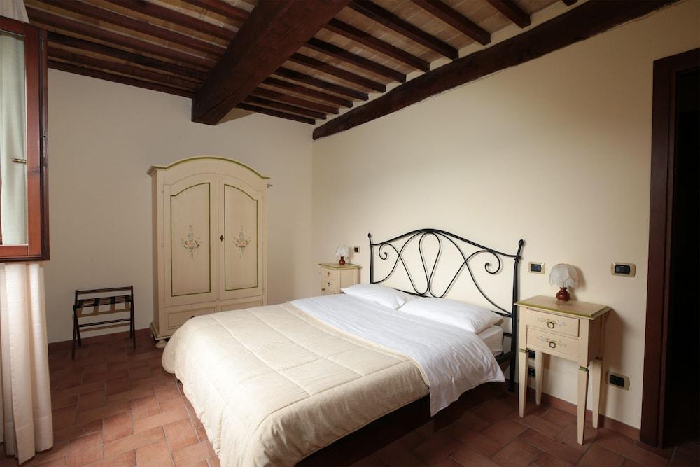 פרוג'ה Il Castellaro Country House מראה חיצוני תמונה