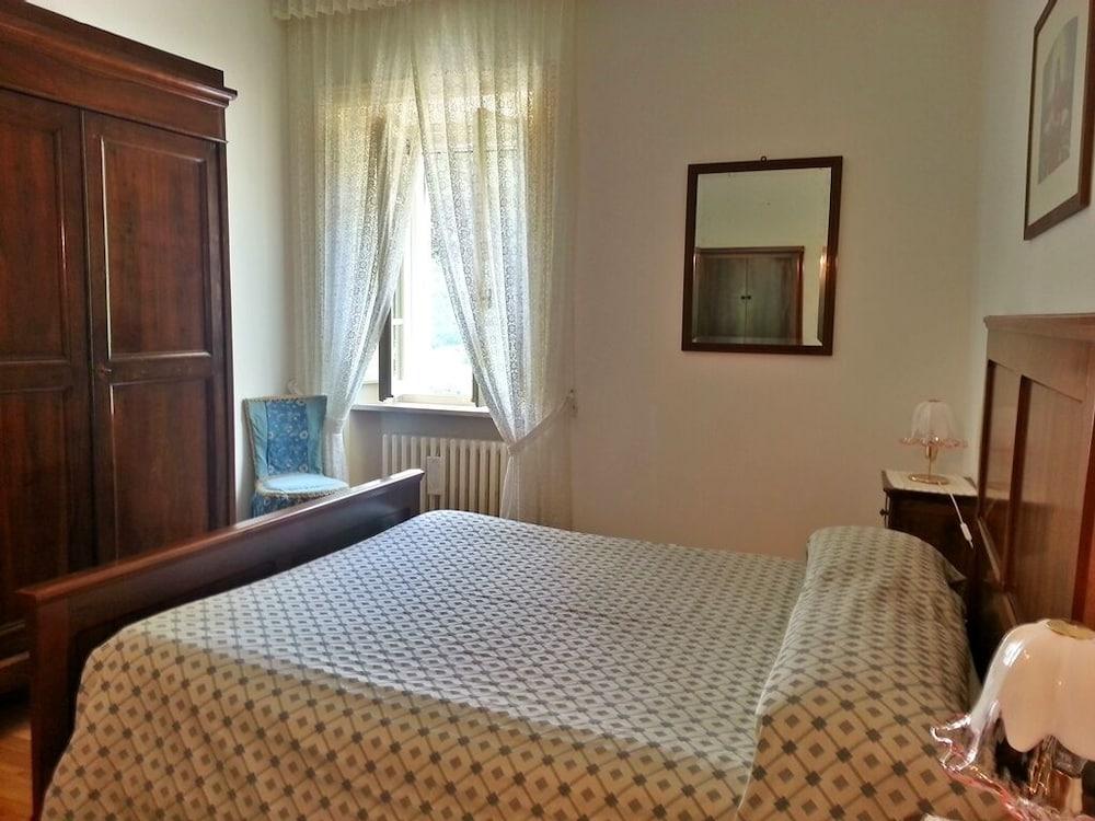 פרוג'ה Il Castellaro Country House מראה חיצוני תמונה