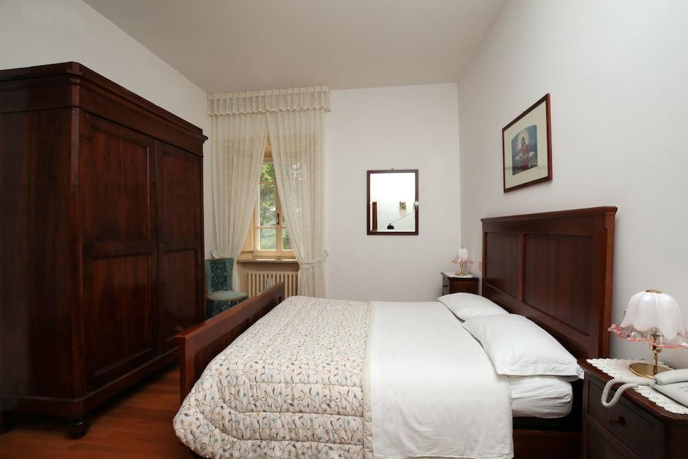 פרוג'ה Il Castellaro Country House מראה חיצוני תמונה