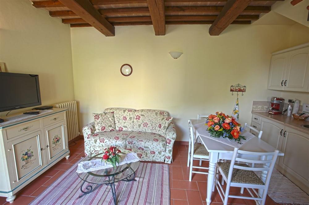 הוילה פרוג'ה Il Castellaro Country House מראה חיצוני תמונה