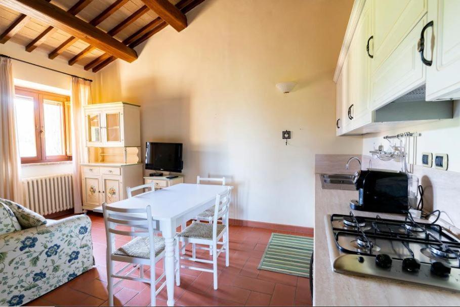 פרוג'ה Il Castellaro Country House מראה חיצוני תמונה